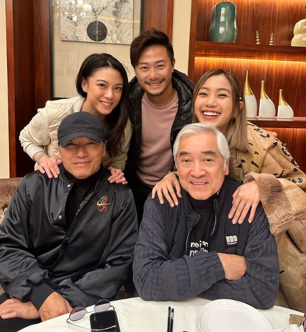 硕士毕业戴四方帽　廖碧儿学无止境继续深造	