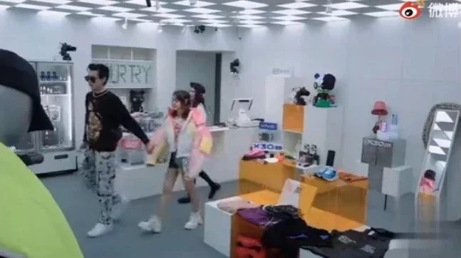 离婚黄晓明商业价值下滑 Angelababy代言数量锐减	