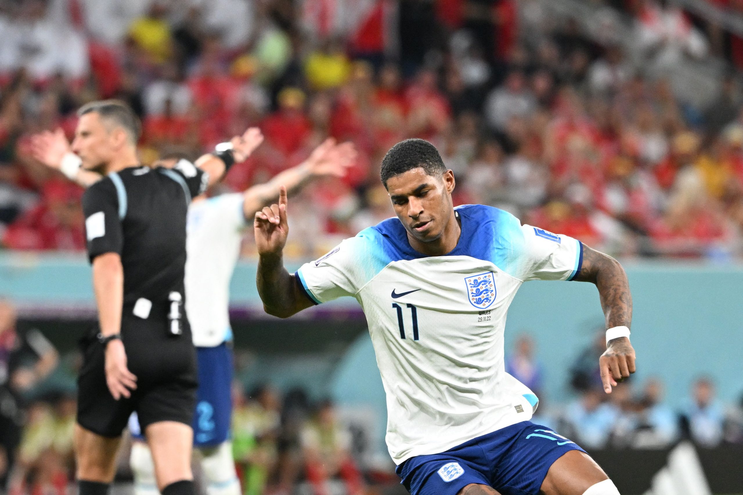 荷兰16强斗美国 英军硬碰塞内加尔