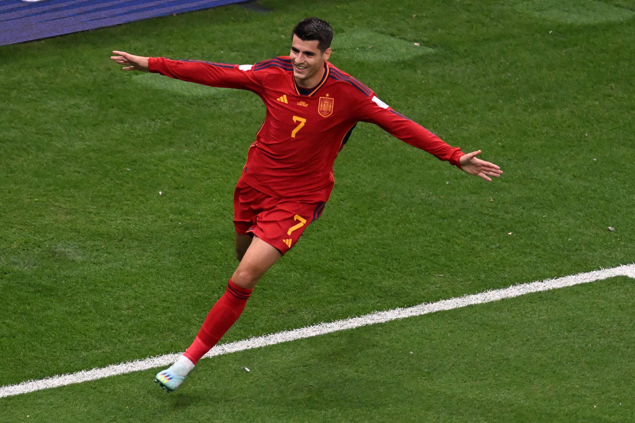 蓝武士盼再爆冷争出线 西班牙拒步德军后尘