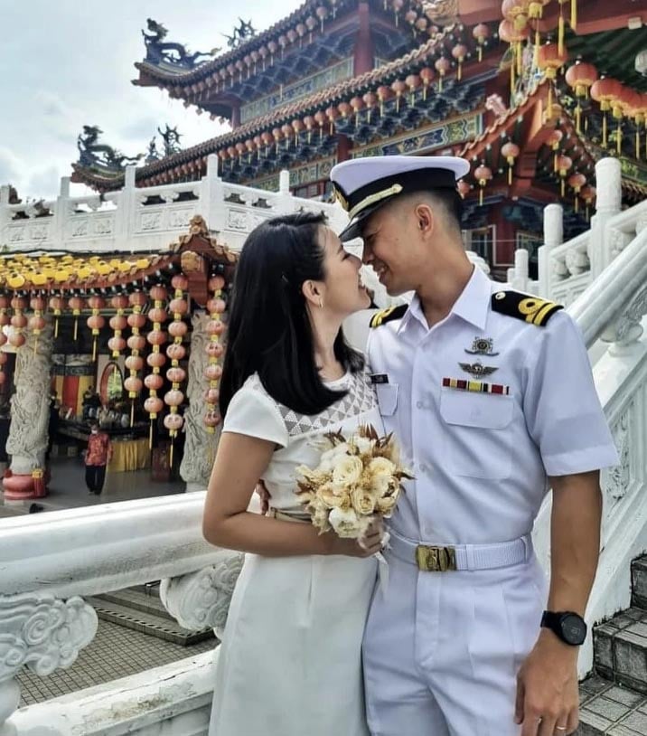 蔡心惠结婚撞大选 生日喜当海军妻