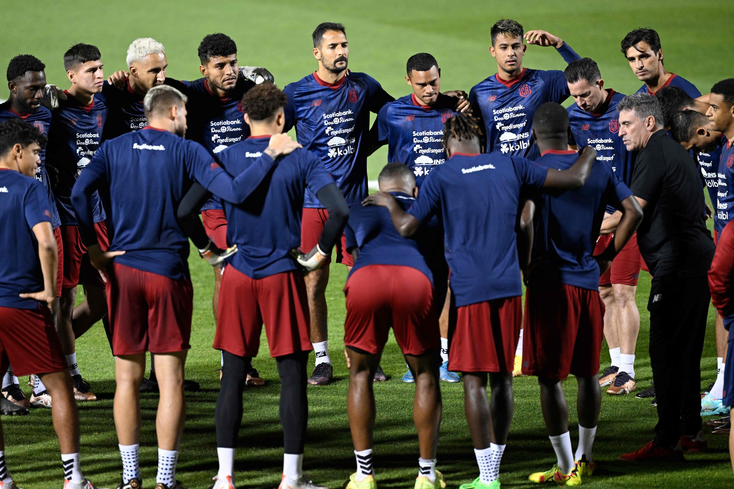  西班牙斗哥军  青春对老妖精