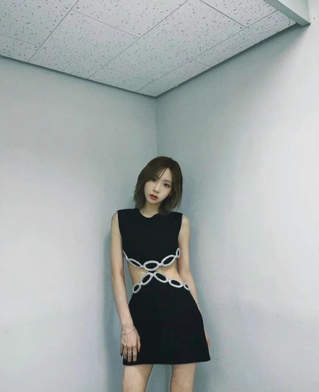 赢IU摘GMA女歌手奖遭质疑 太妍发文惹粉丝担忧