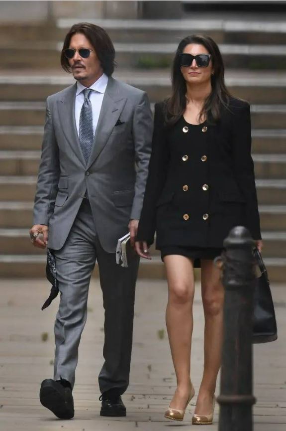 邀尊尼特普客串内衣秀？  蕾哈娜被安柏赫德粉丝骂爆