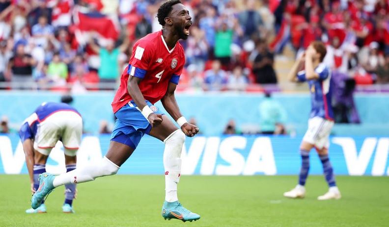 防疫愤怒情绪飙升　央视删世界杯「未戴口罩」画面