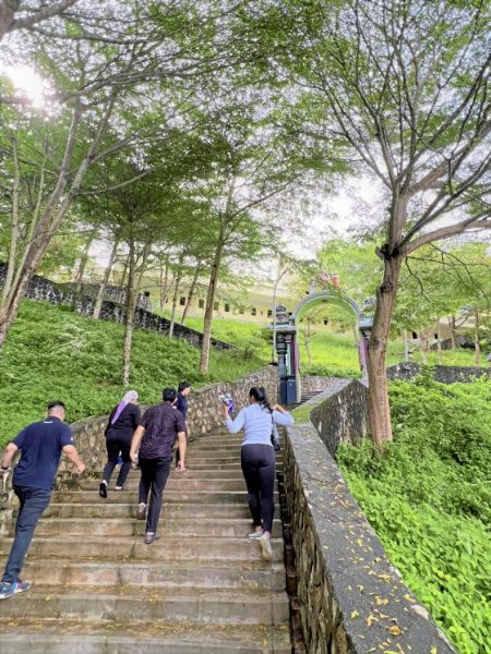 陈亚才/登高参观槟城穆鲁干庙