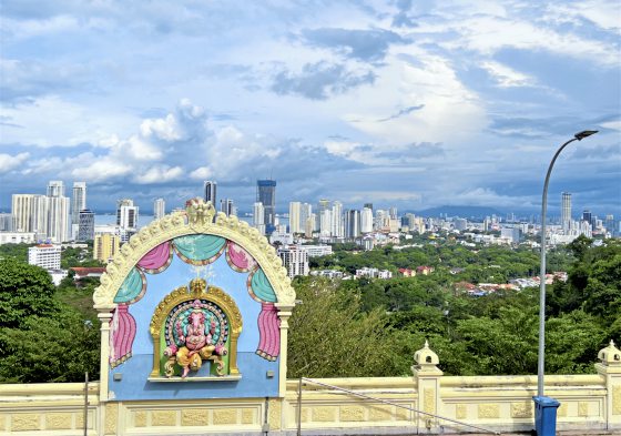 陈亚才/登高参观槟城穆鲁干庙