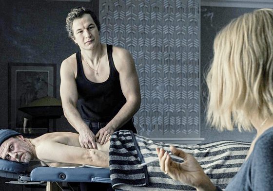 陈头头／《Never Gonna Snow Again》雪落下的时候天使来过