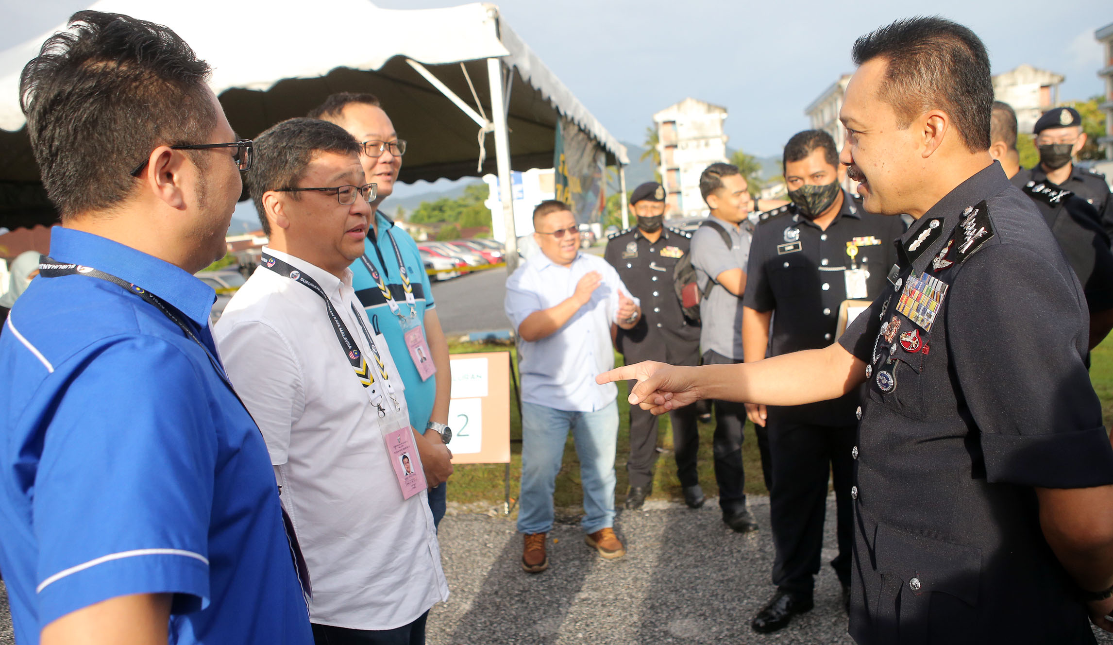 霹总警长:确保民众安全 警做好选前选后准备工作