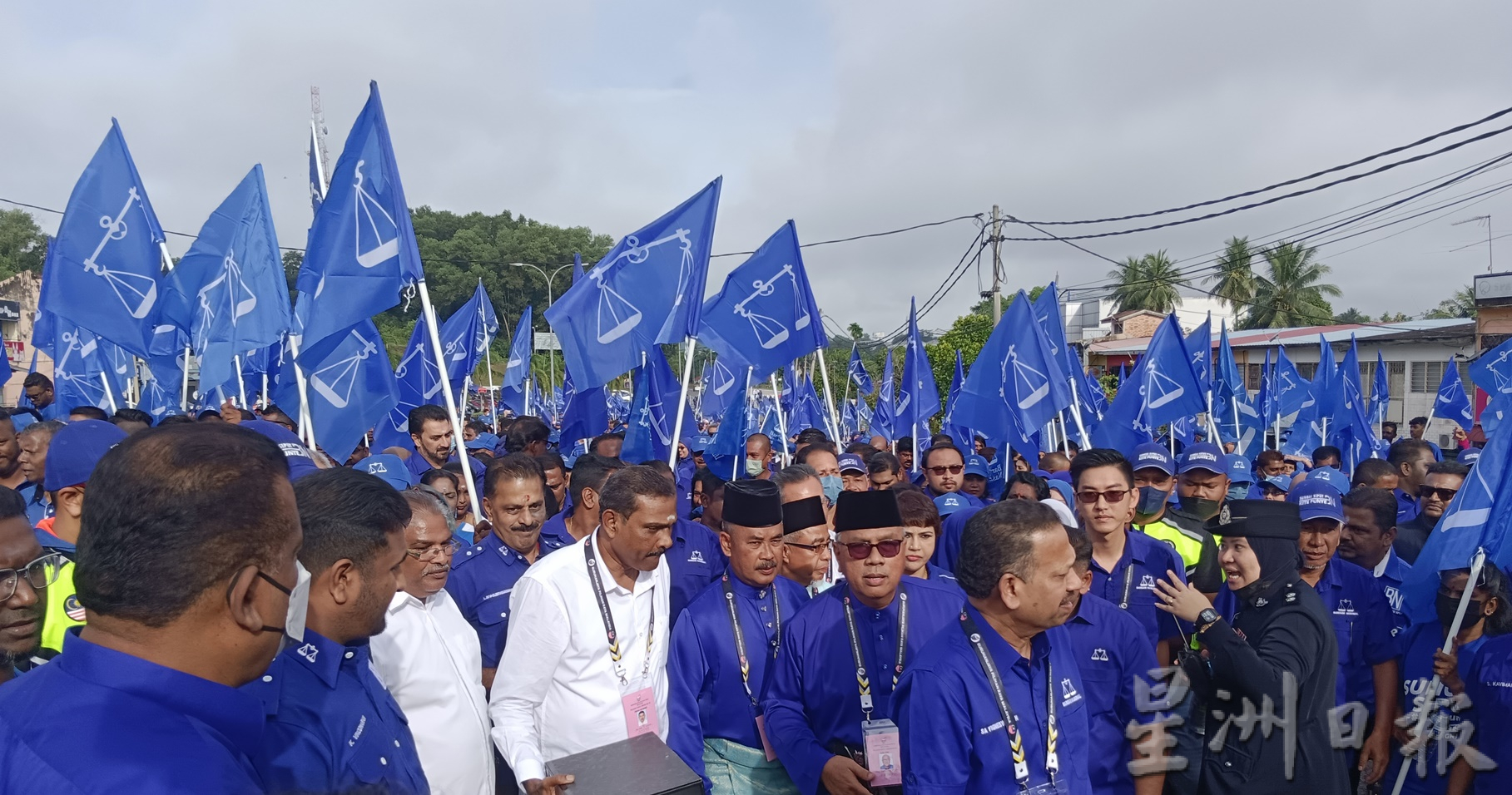 霹：半边头／哨声吹响︱一国两州14候选人顺利提名 和丰国席七角战