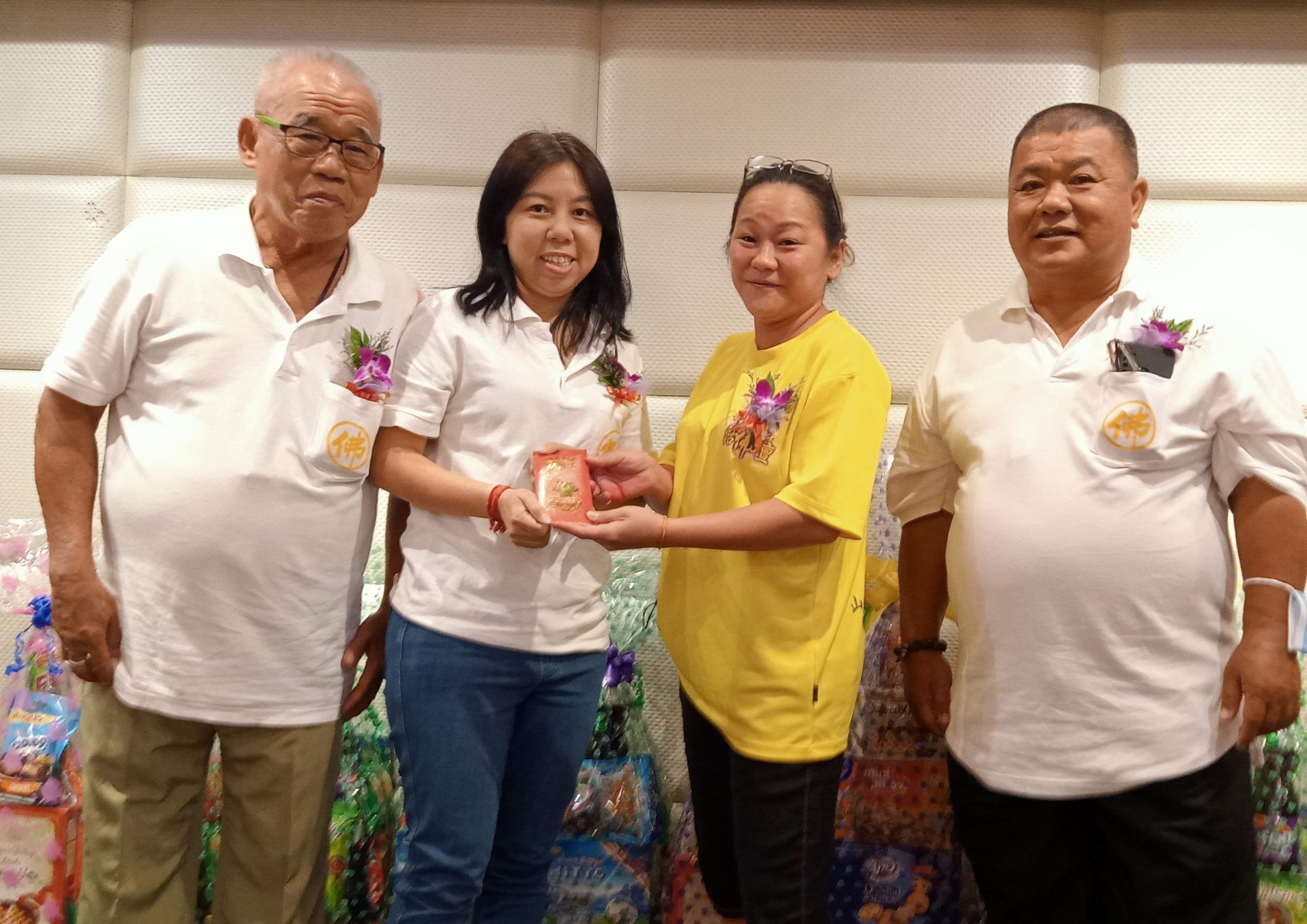 霹:紫云仙活佛坛千秋宝诞联欢晚宴