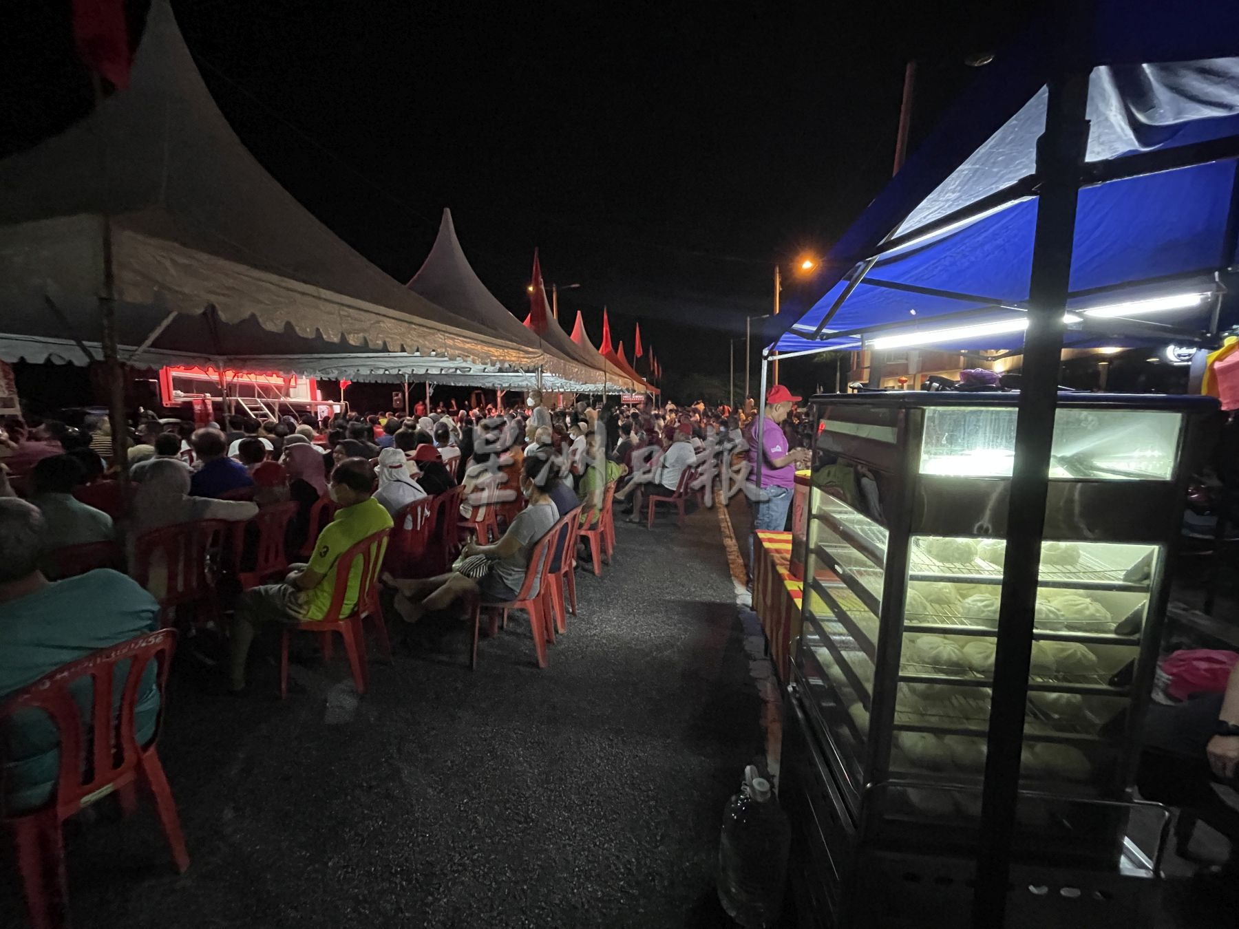 （古城封面主文）希盟讲座如大型嘉年华·歌唱 小食 周边商品