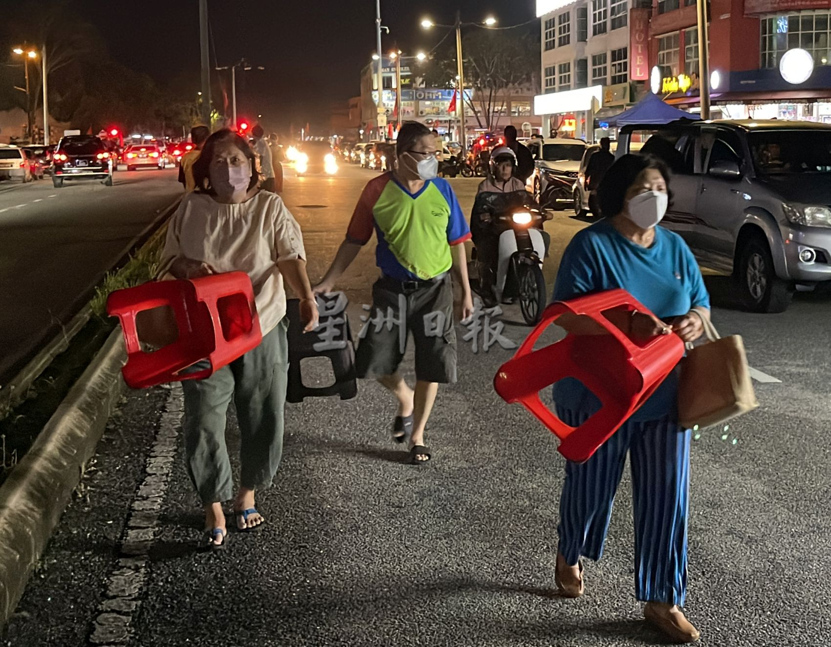 （古城封面主文）希盟讲座如大型嘉年华·歌唱 小食 周边商品