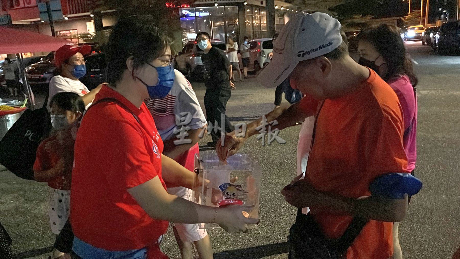 （古城封面主文）希盟讲座如大型嘉年华·歌唱 小食 周边商品