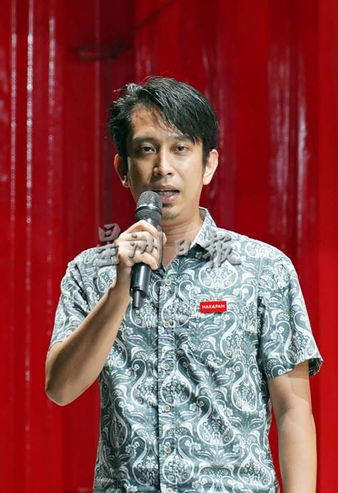 （古城封面主文）提名后首个黄金周日，希盟战车及佳果造势千人出席，为竞选期“战斗”拉开序幕