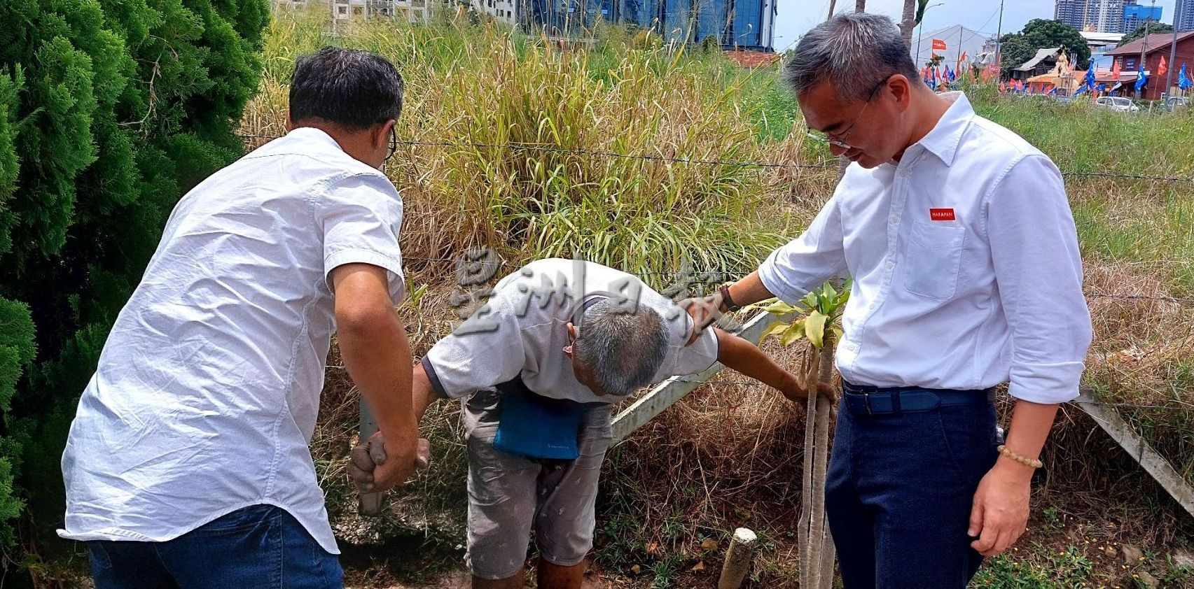 （古城第二版主文）希盟旗帜遭人放火烧毁