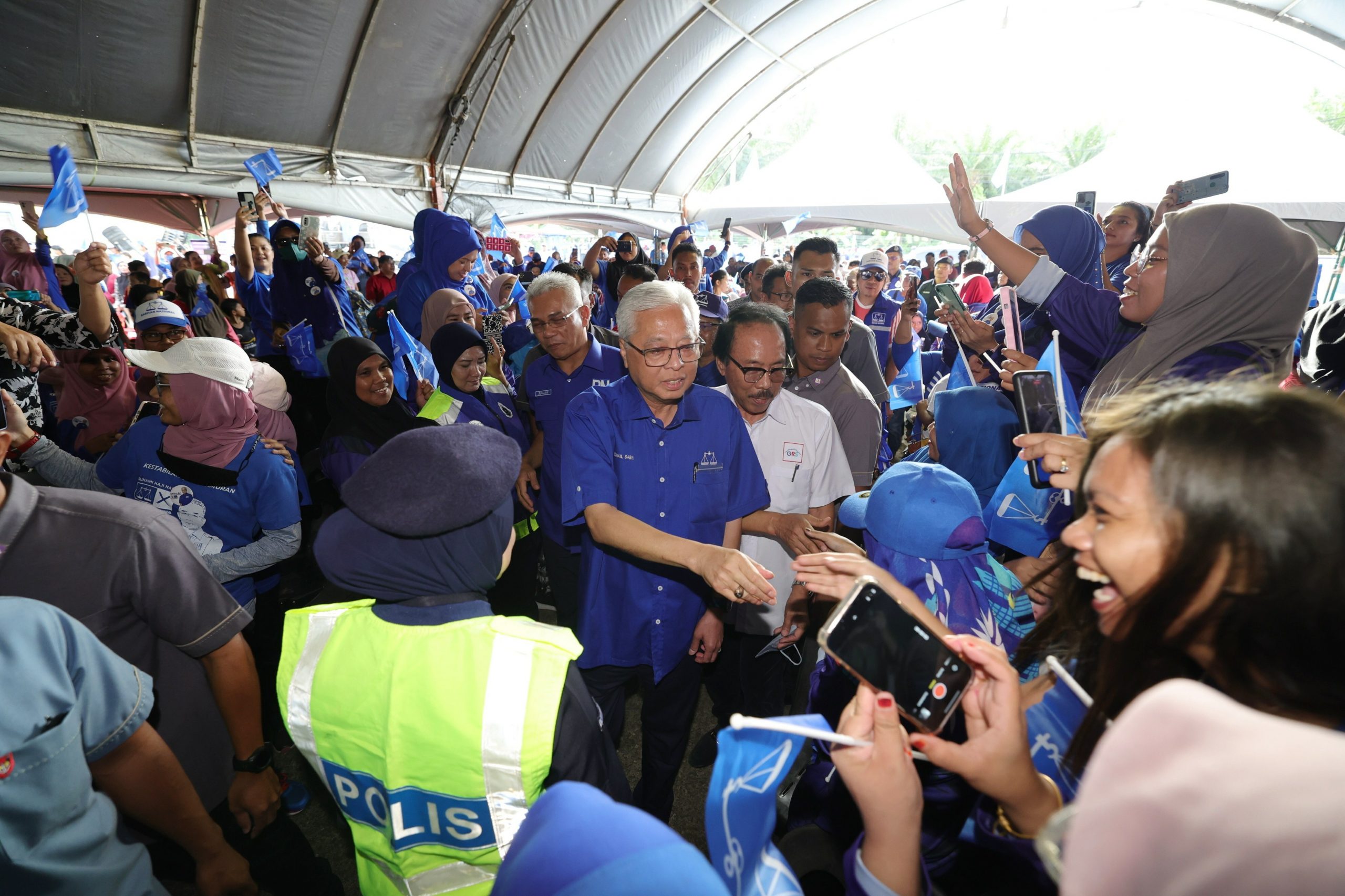 首相:冀沙巴至少贡献15席