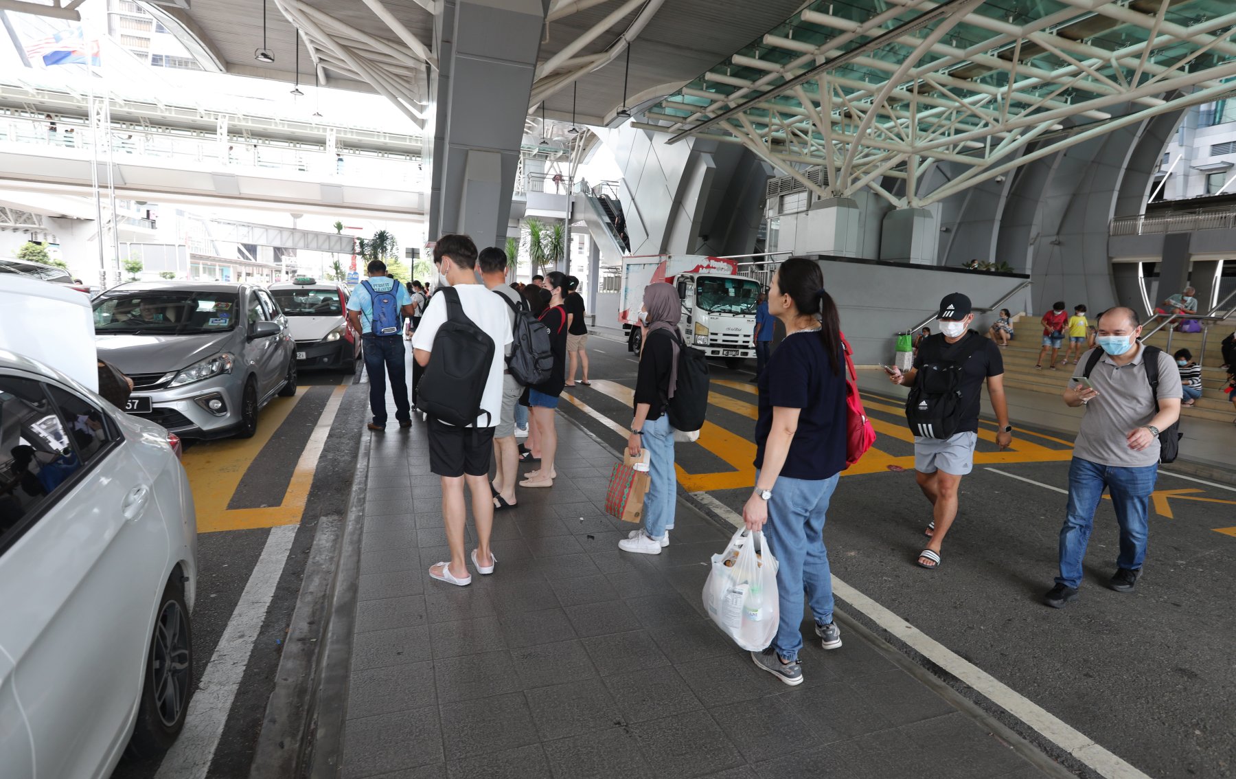 (已签发)全国:新柔长堤新山关卡未现人潮,长堤交通暂顺畅