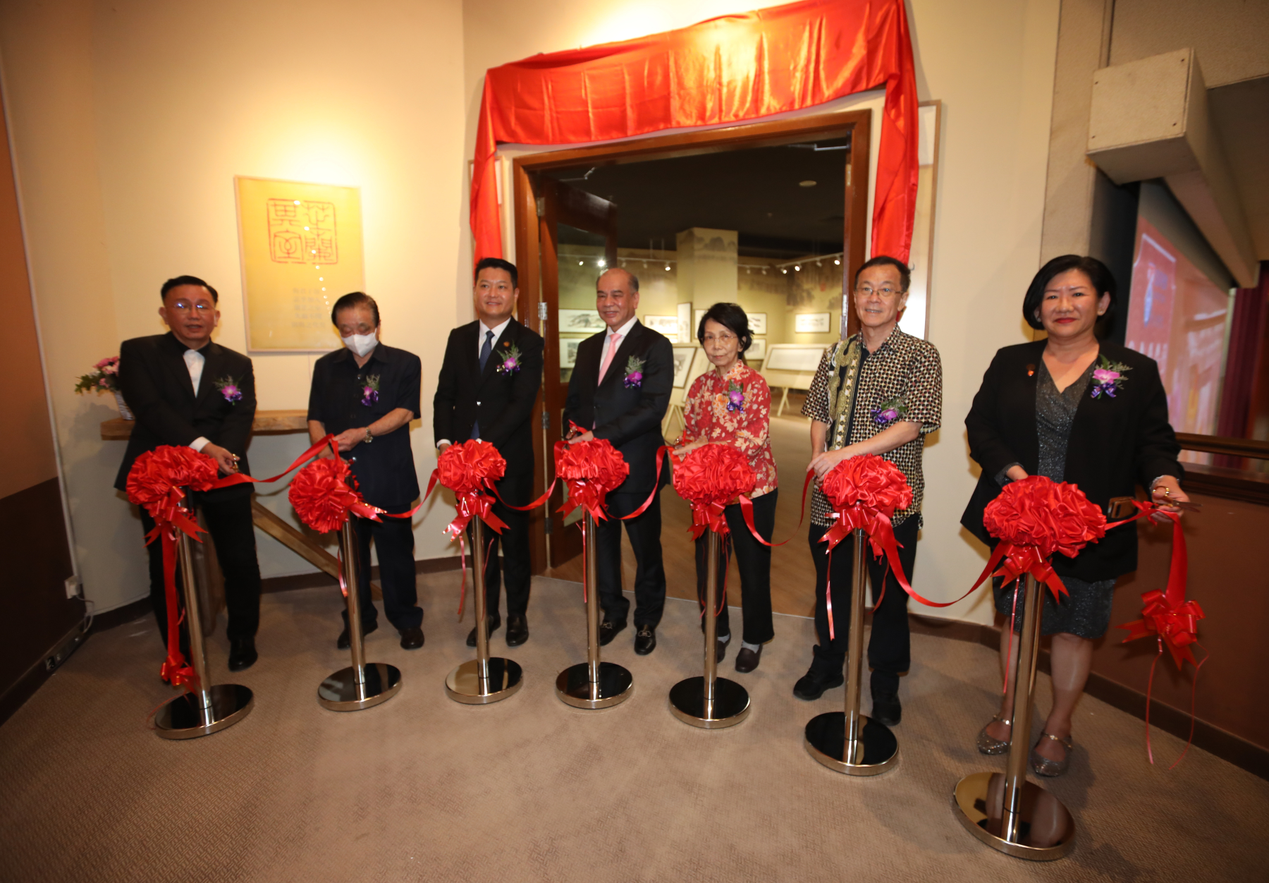 （已签发）国：配合庆祝南方大学学院47周年校庆，郑良树教授书画珍藏馆开幕