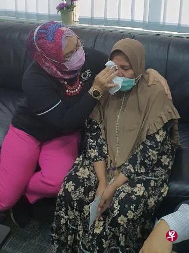 女雇主打瞎双眼至今未道歉 女佣:我目前无法原谅她!