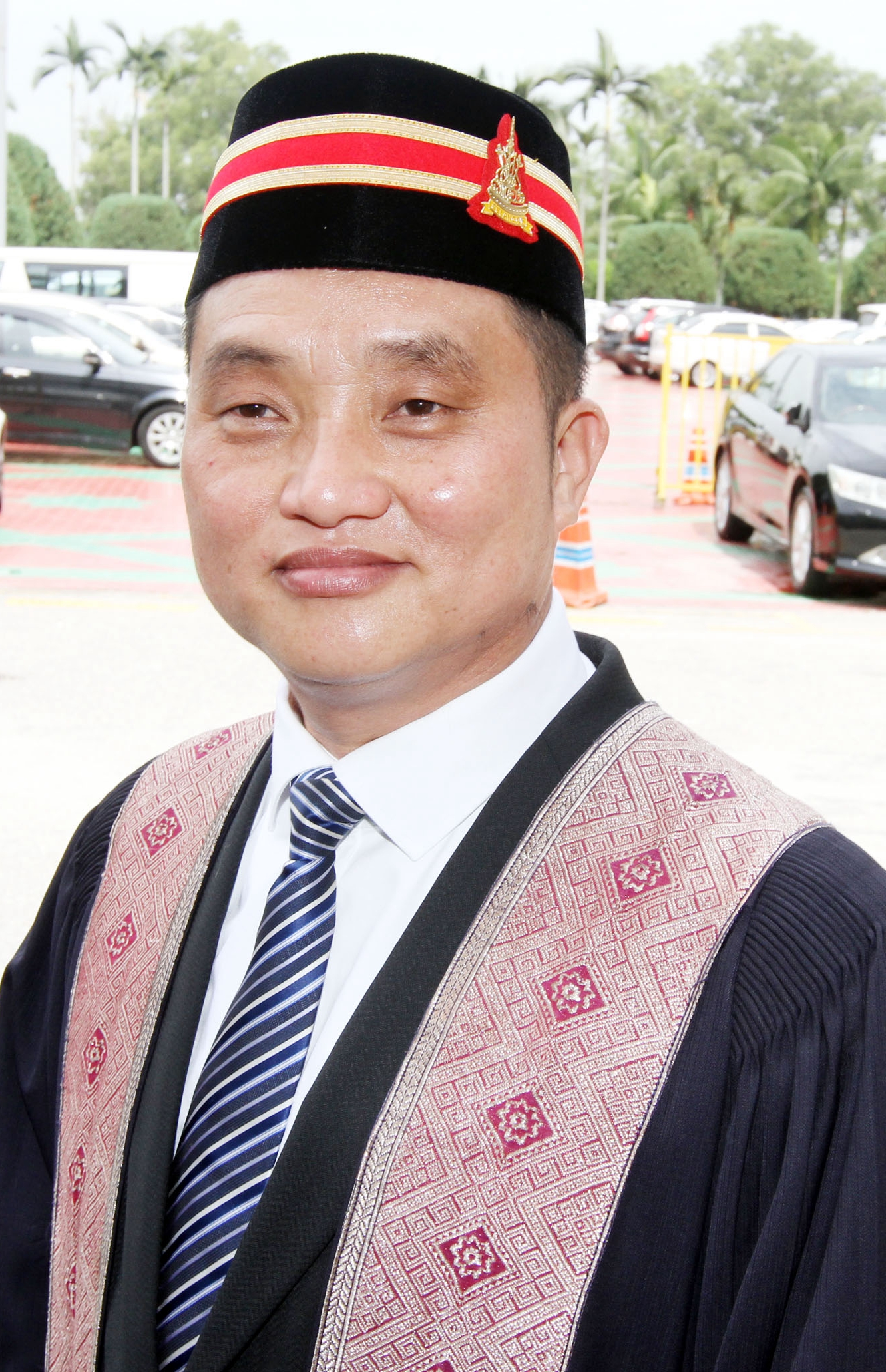 (早报可头)大都会/雪州议会先呈通过反跳槽法案