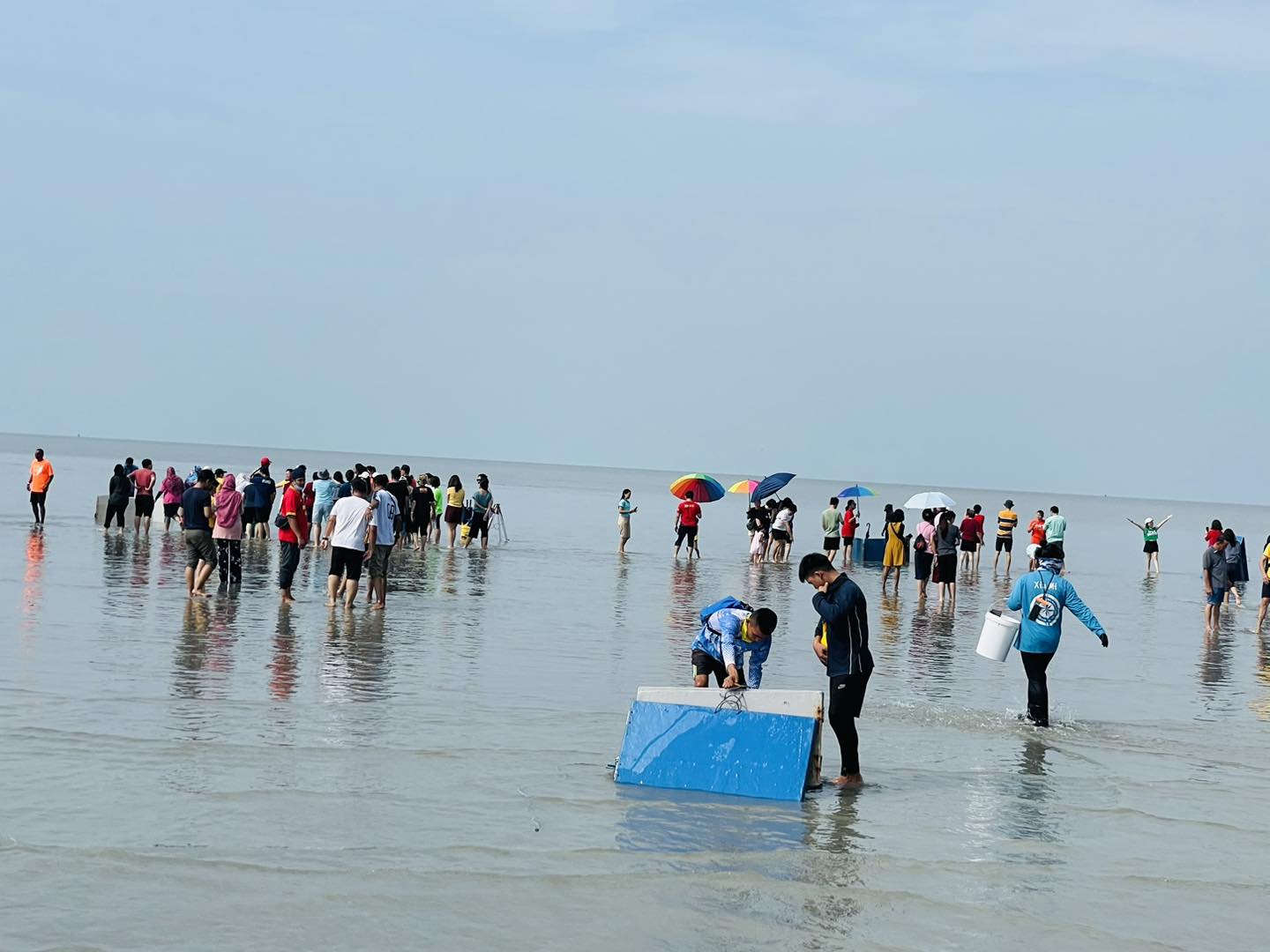 me03主文-大都会：3天连假，雪州滨海旅游景点，人潮一般