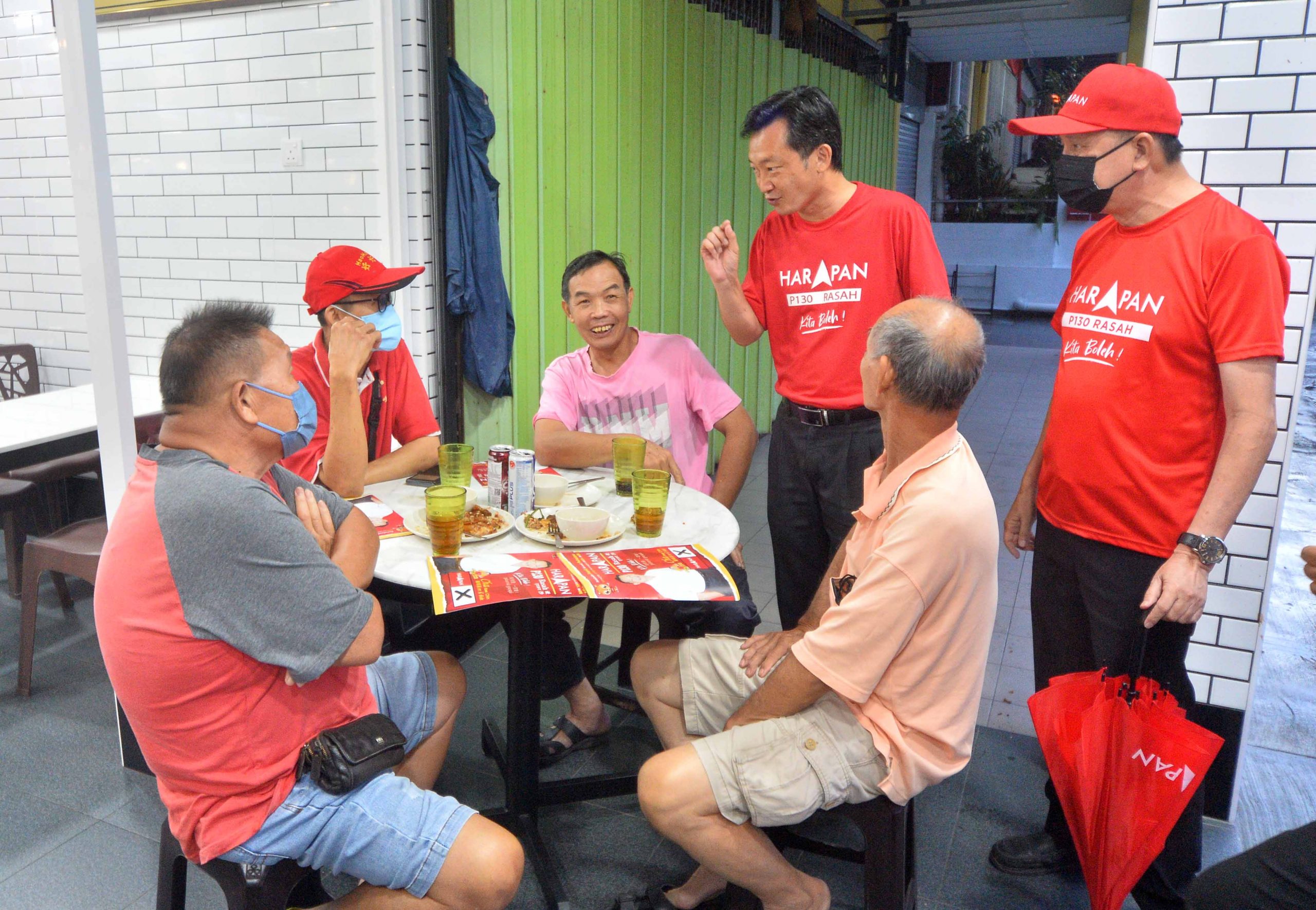 NS芙蓉/谢琪清:怎么没有看见吴健南出现的?我没逃避对手交辩论信