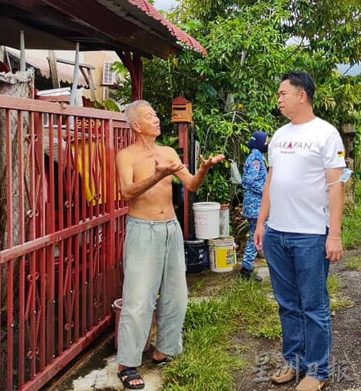 NS马口:马口16日下午风灾,甘榜英达10余间家屋顶锌板被掀开