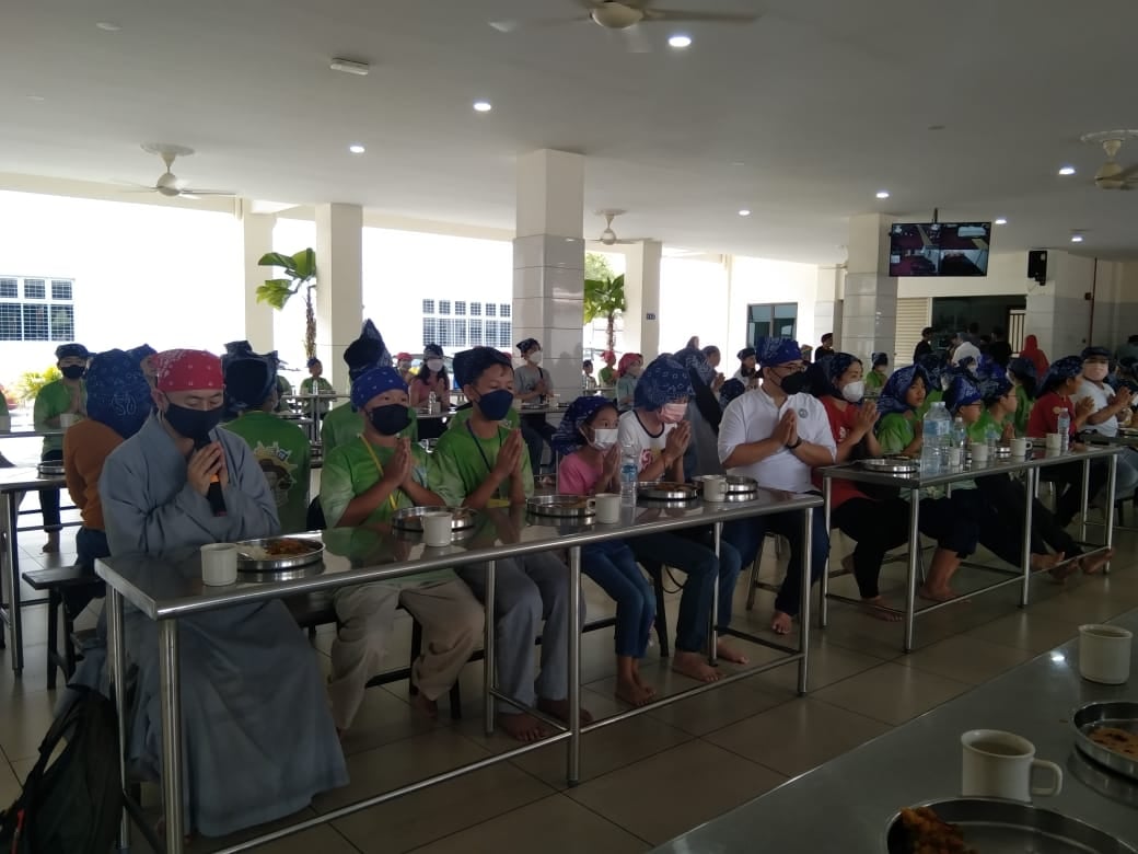 1/1见报∕我们∕文一∕70学生访和谐街了解各大宗教