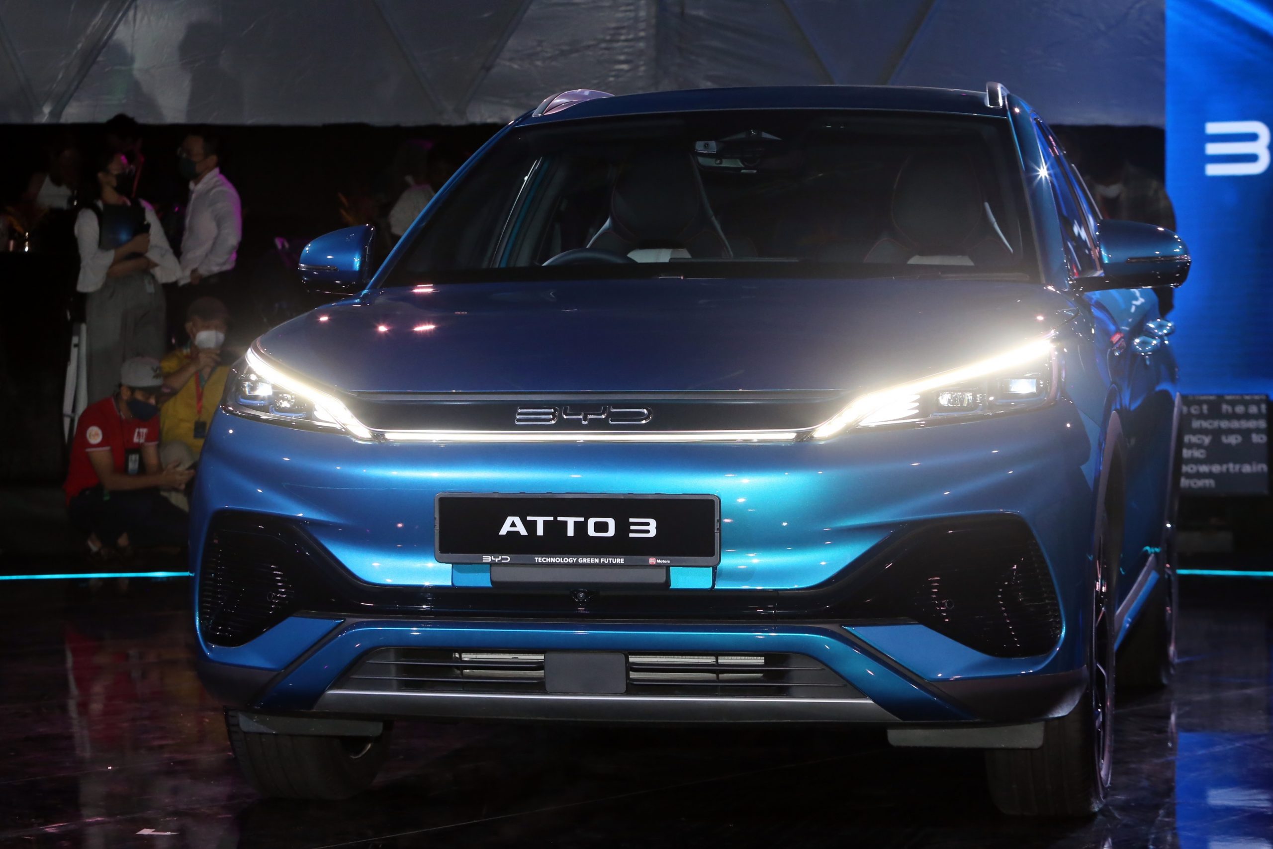 1/2 我国迎来首款比亚迪(BYD)品牌电动汽车!