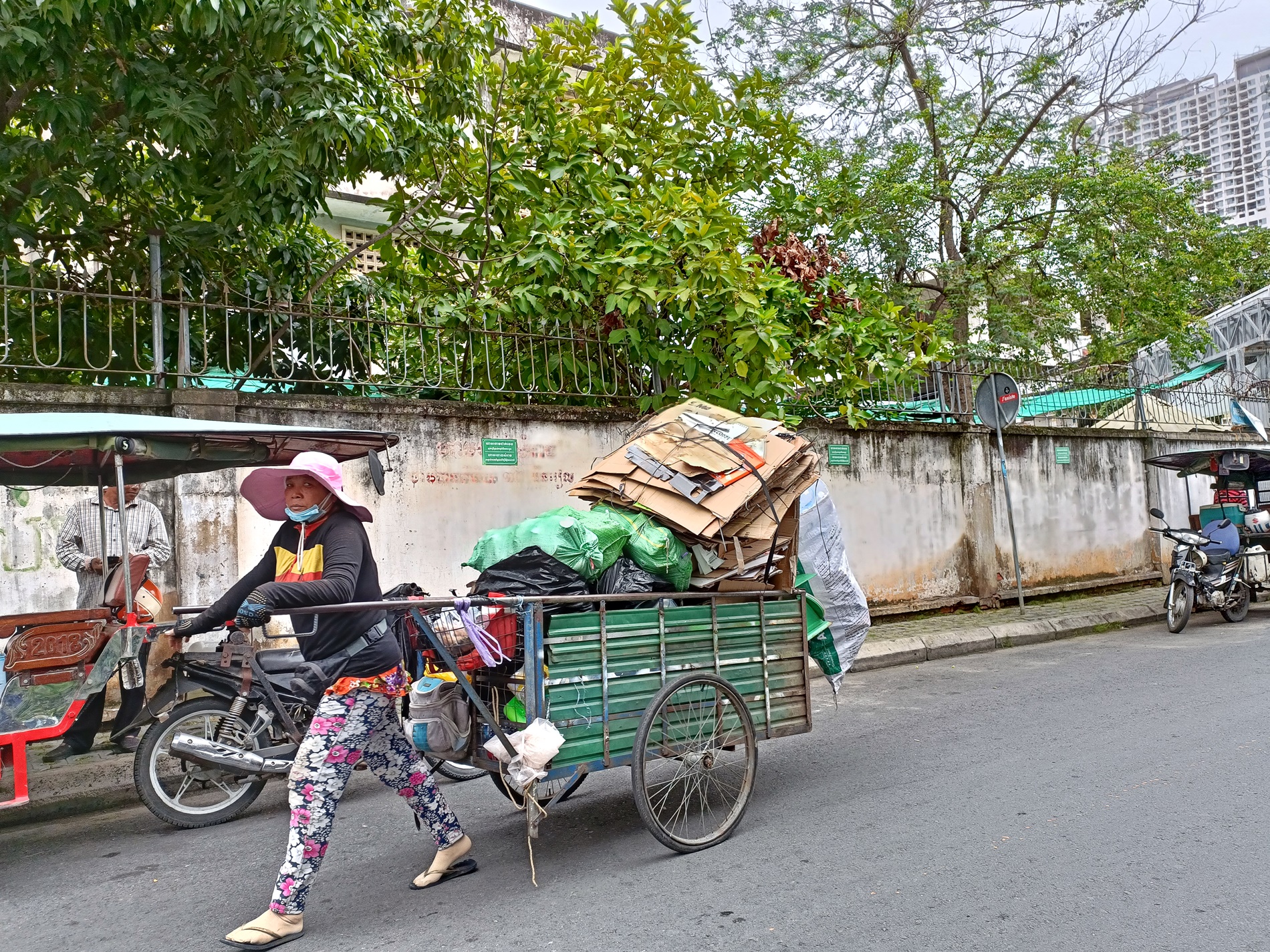 15/12见报∕发现东盟/主文二/柬埔寨的旅游和美食
