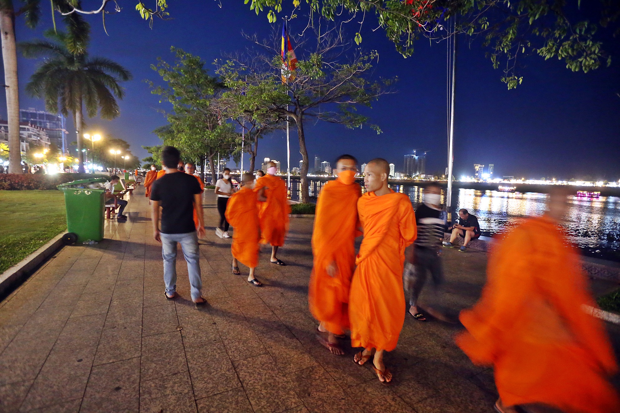 15/12见报∕发现东盟/主文二/柬埔寨的旅游和美食