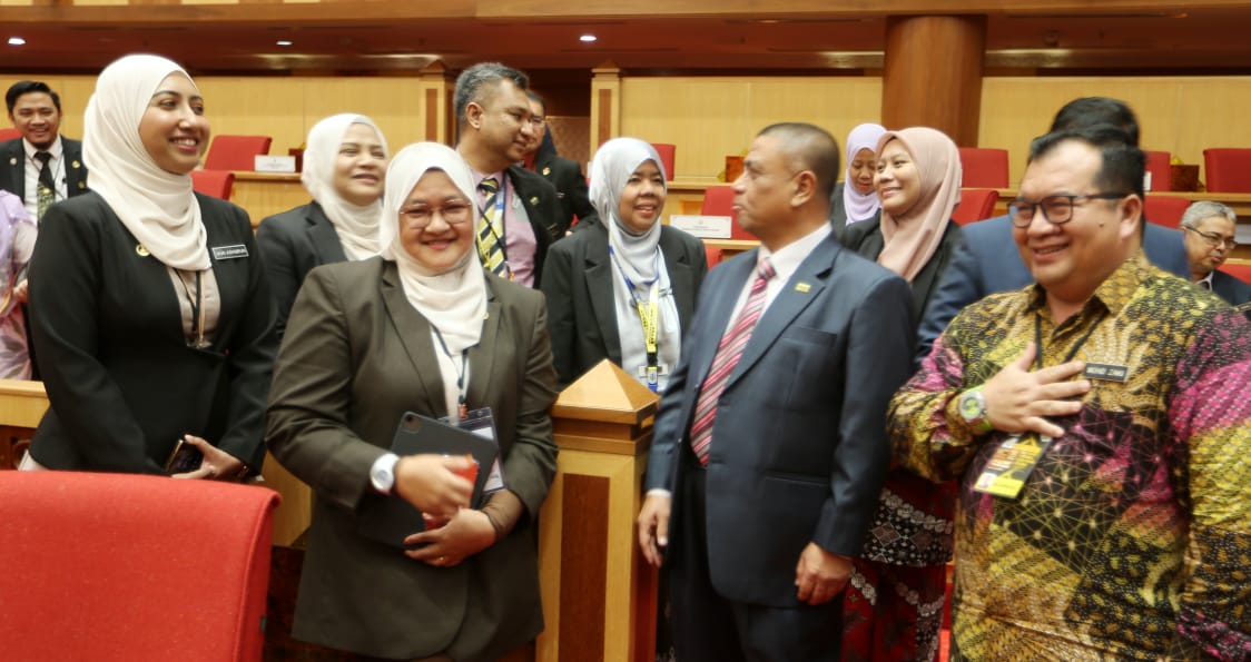 2023年霹财政预算案 独中纳入获得拨款的学校