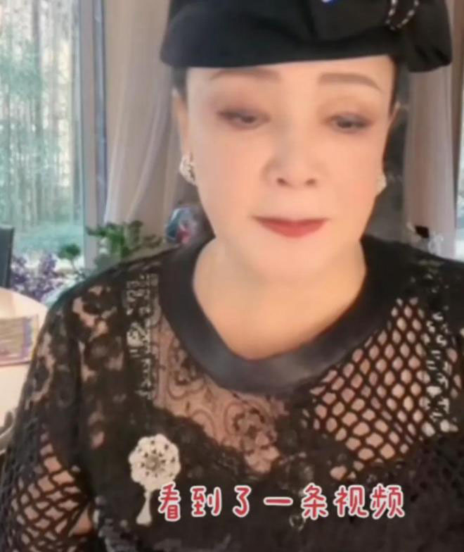 ​刷到孙女雨天街头大哭视频崩溃  张兰自曝确诊