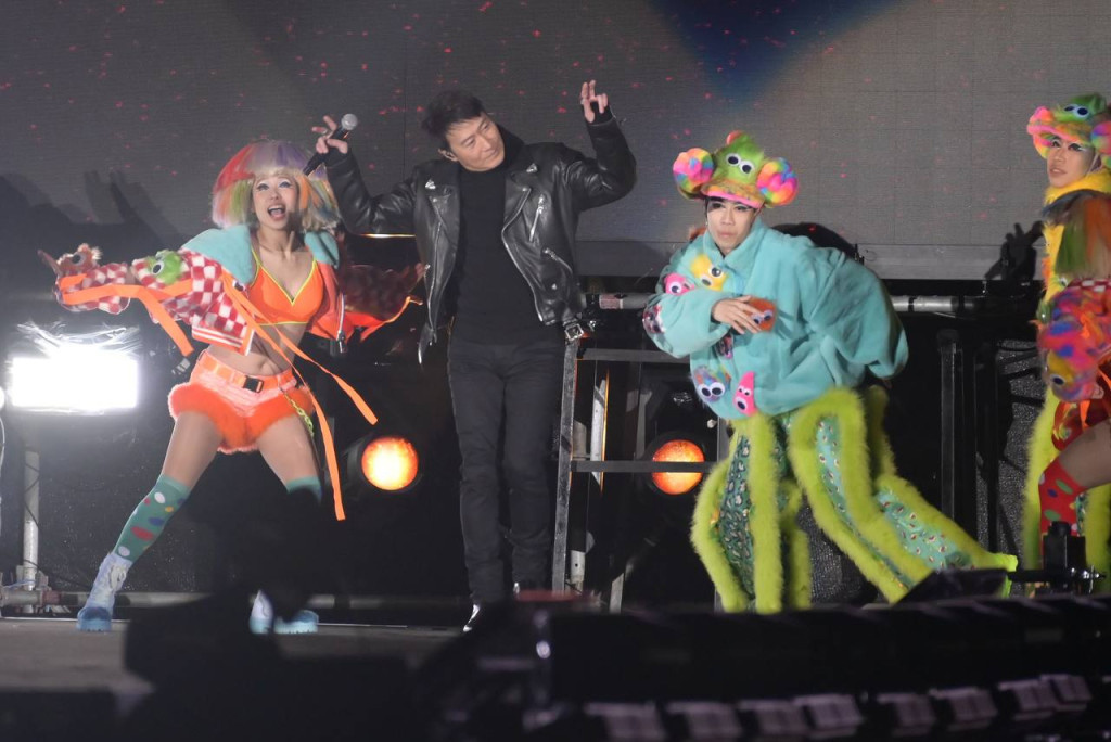 黎明重披《原振侠》皮褛开唱 分享打疫苗经历爆金句