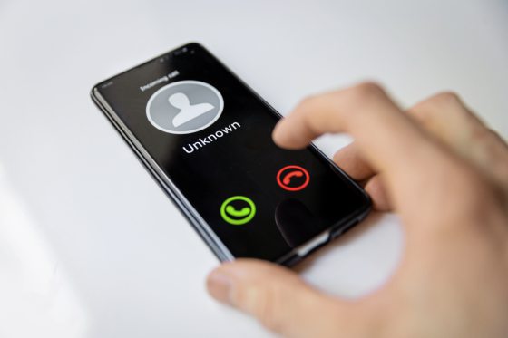 【跨年专题：我们还能相信什么？／诈骗篇】当诈骗手段防不胜防，我们还能相信这个世界吗？