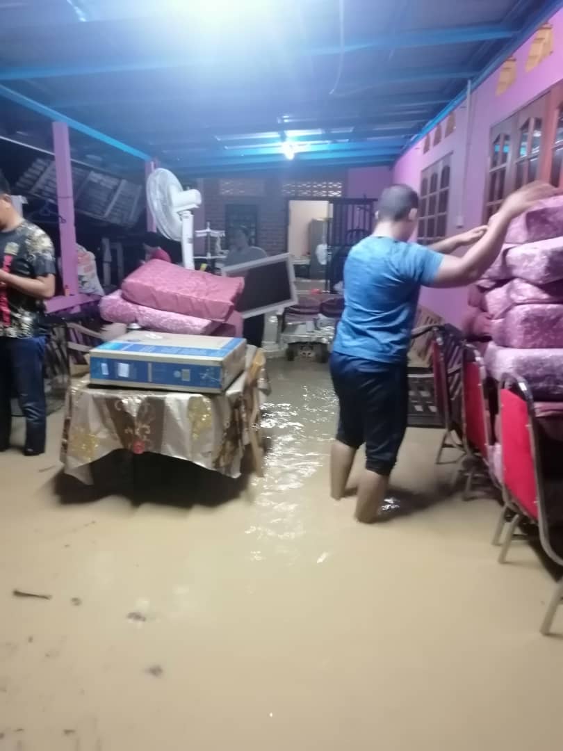 东：相隔6天文积和柏朗埃又水灾