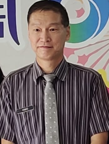 东:调职