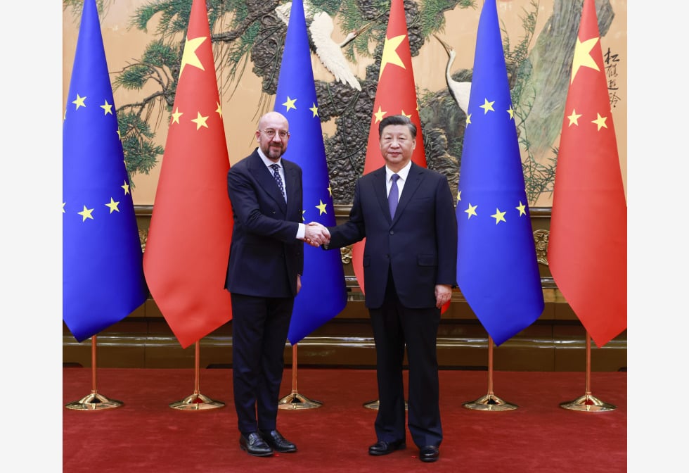 习近平同欧洲理事会主席米歇尔举行会谈