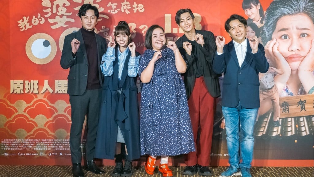 亚纶遇疯狂粉丝 潜入酒店翻垃圾桶找原汁卫生纸	