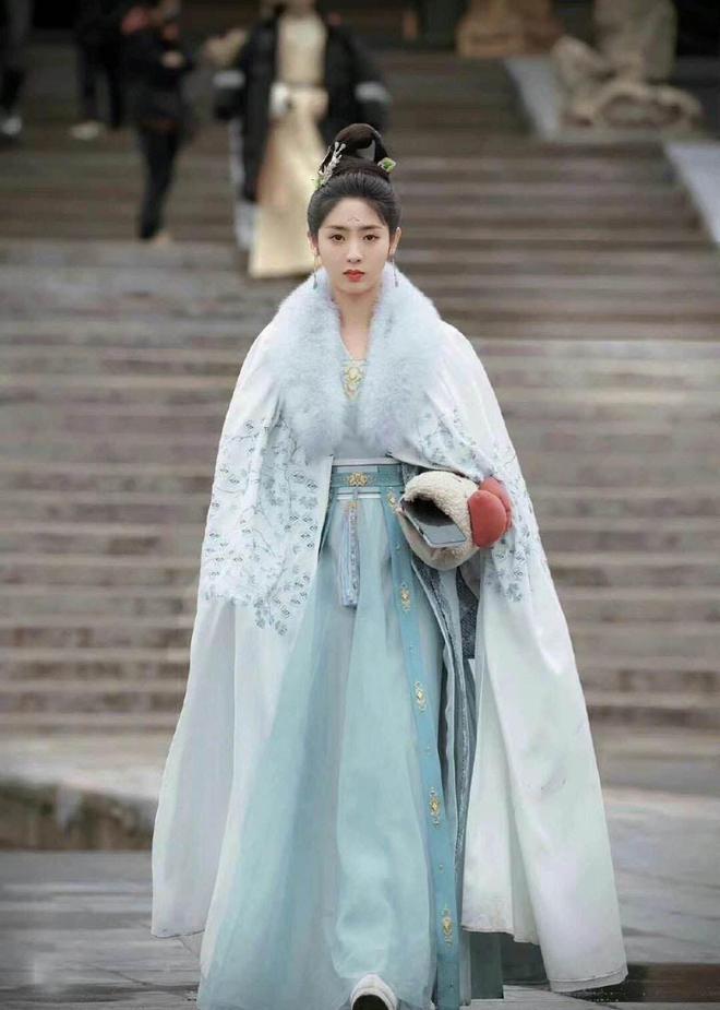 任嘉伦《武庚纪》敲定邢菲 女主排位再惹网骂