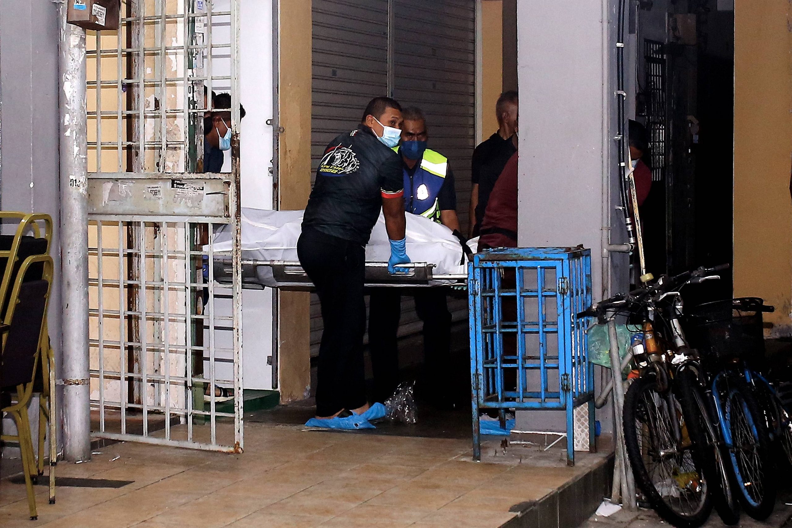 供星洲网／疑争执引发命案，2保安遭打死