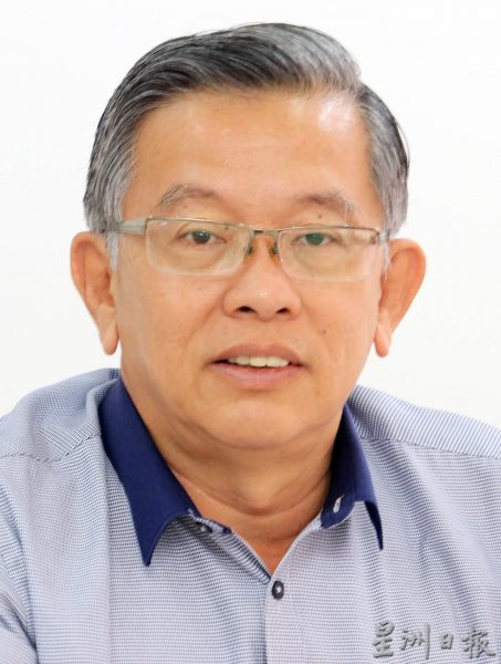 供FB/周世扬身份在脸书被盗用!疑为了行骗