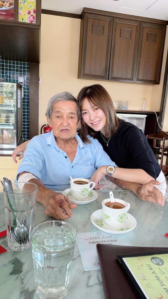 傅健颖8月才丧母 痛泣“爸去找妈妈了”