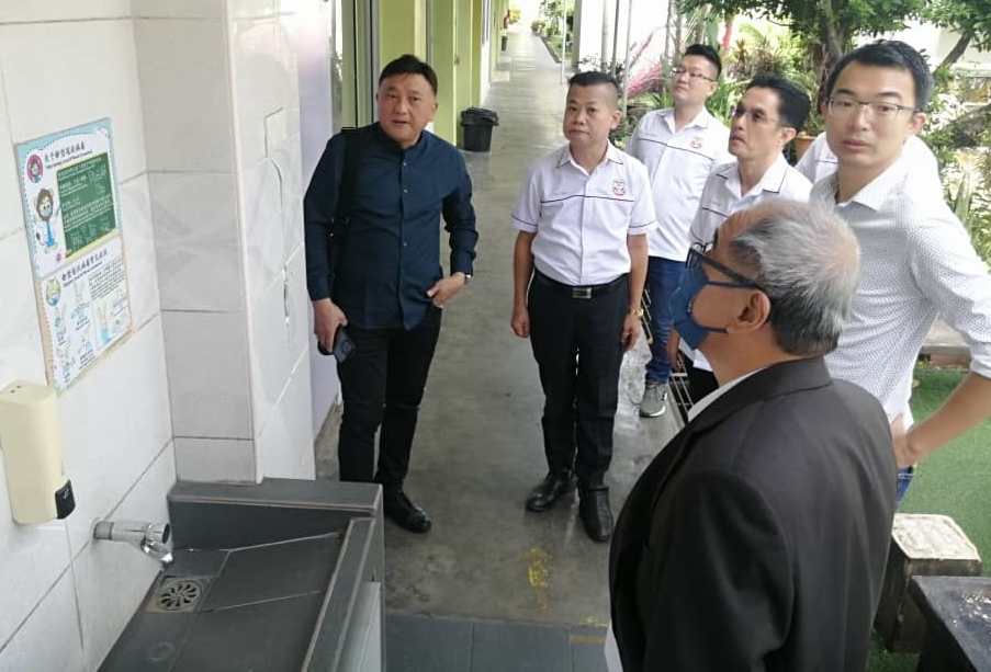 充北赖中华三校建校金 IAQ Group捐25万