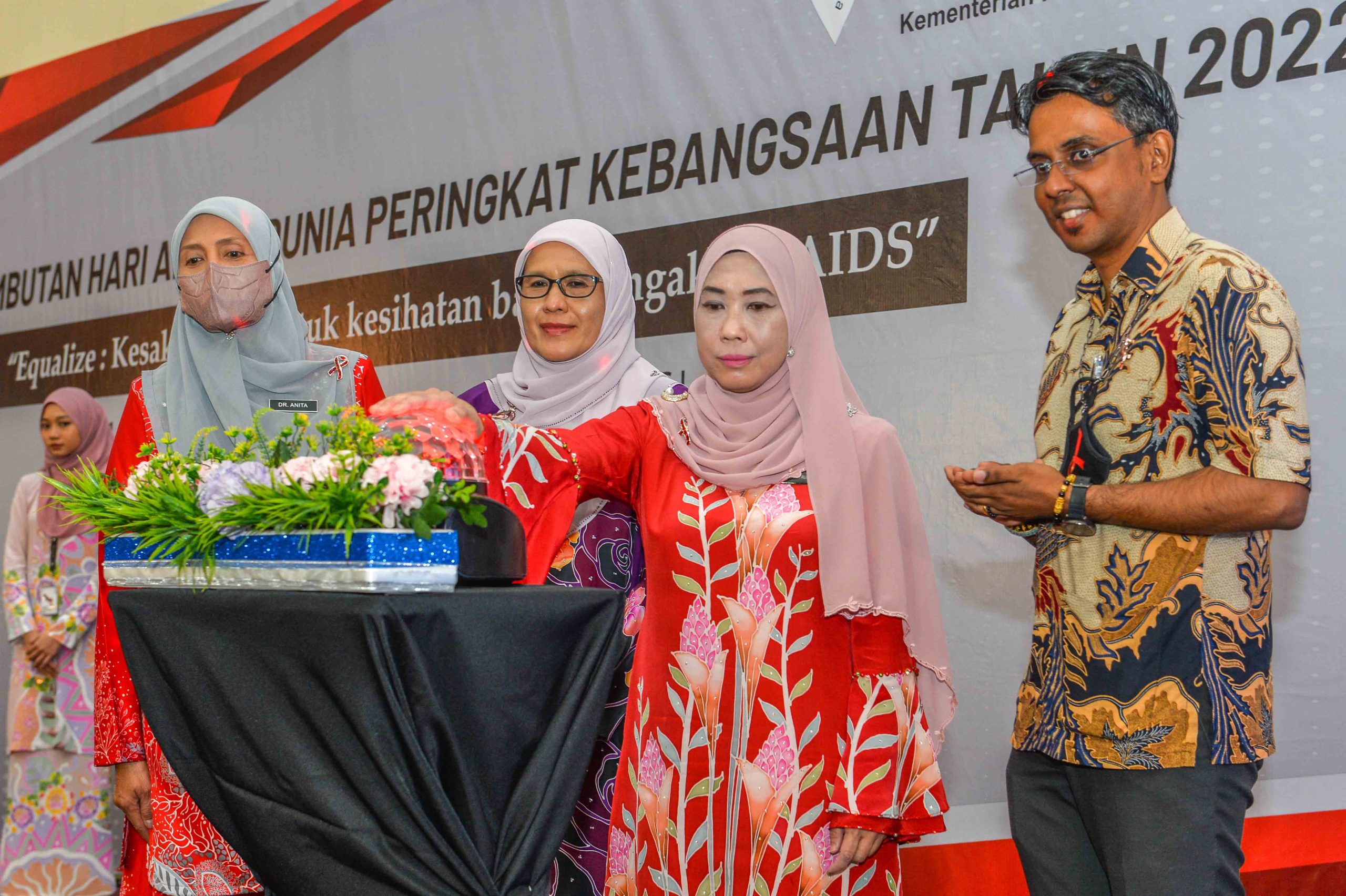 全国版/大马爱滋病理事会署理主席:年轻人性传播爱滋病情况堪忧,年龄最小13岁