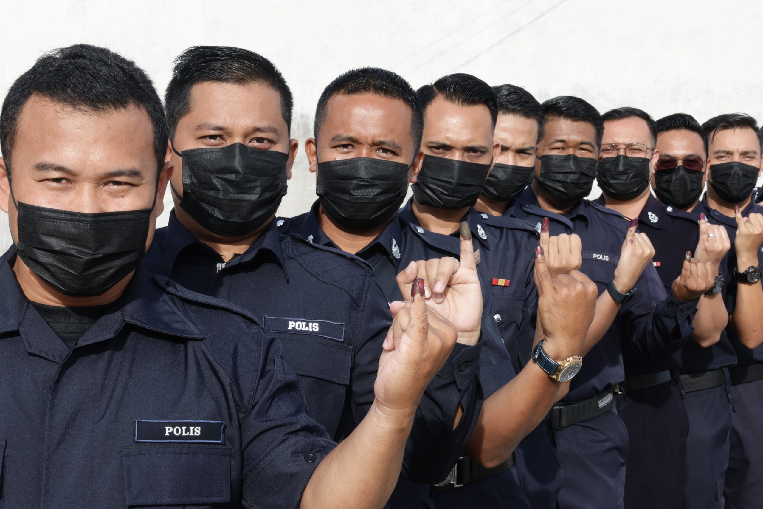 全:刁曼提早投票