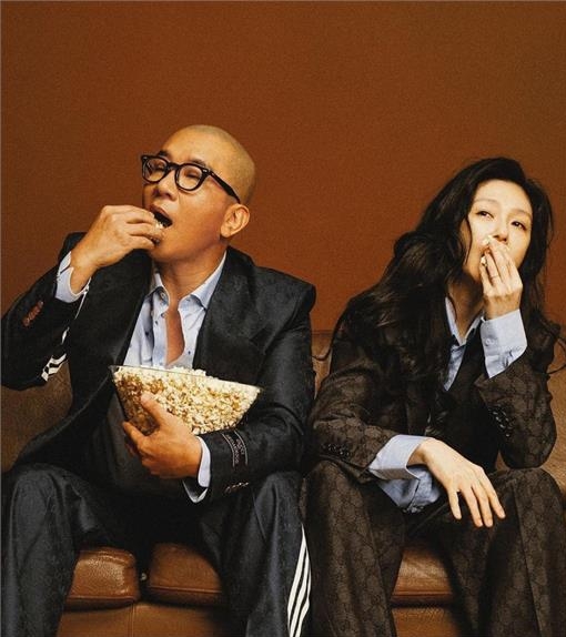  具俊晔晒5照打脸婚内出轨谣言 大S转发力挺：身边都文明人	