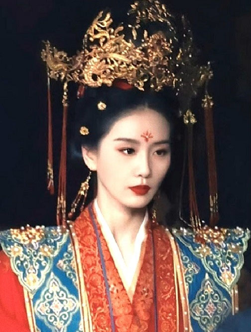 刘诗诗婚服撞衫田曦薇  网傻眼：剧组没钱借来的？