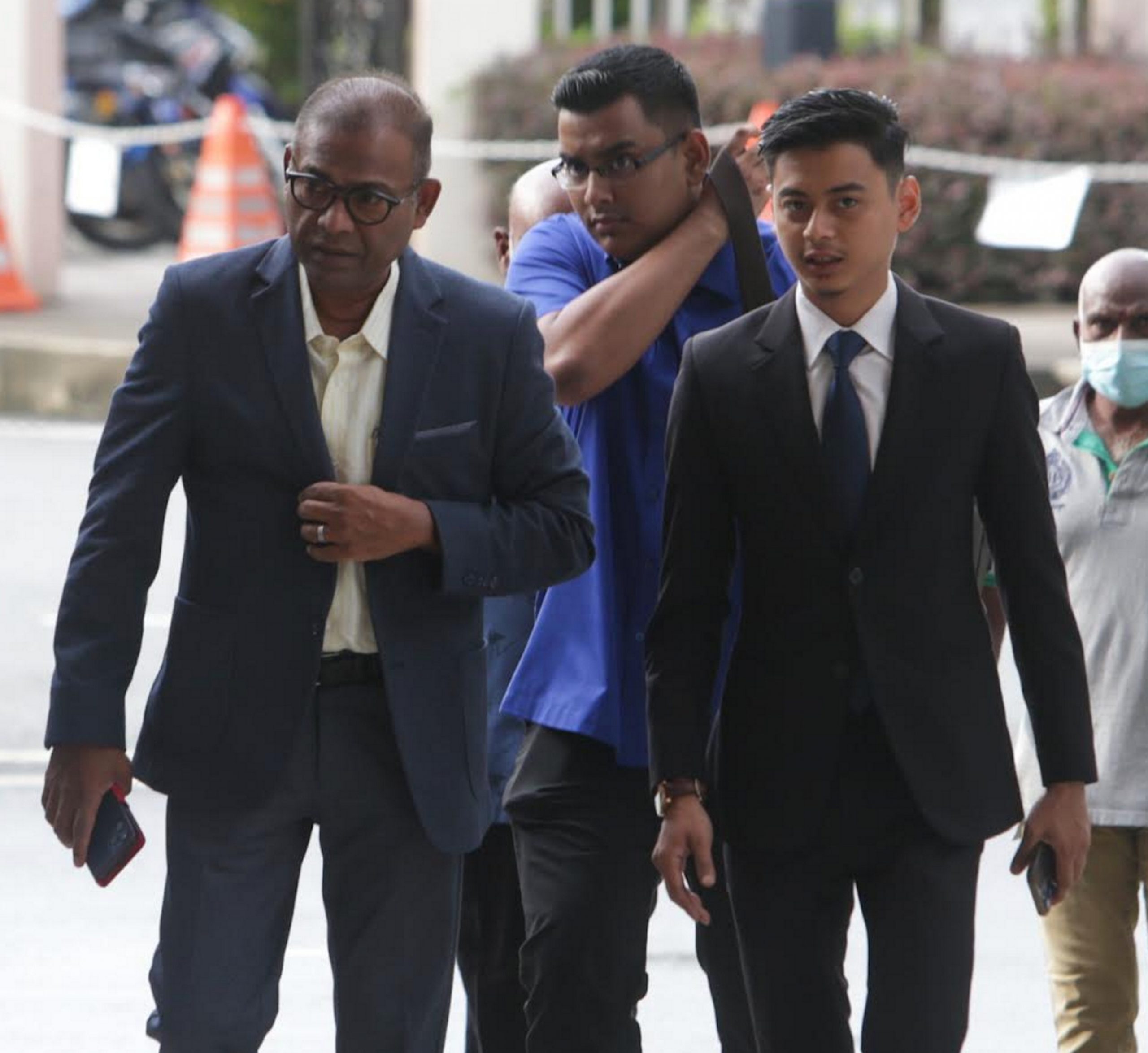 前华玲国会议员阿都阿兹获无罪释放